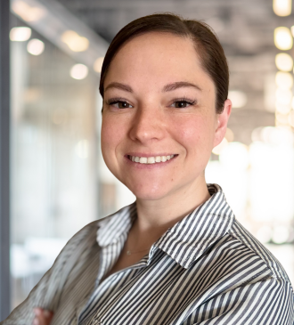 Tara Schwartz Headshot